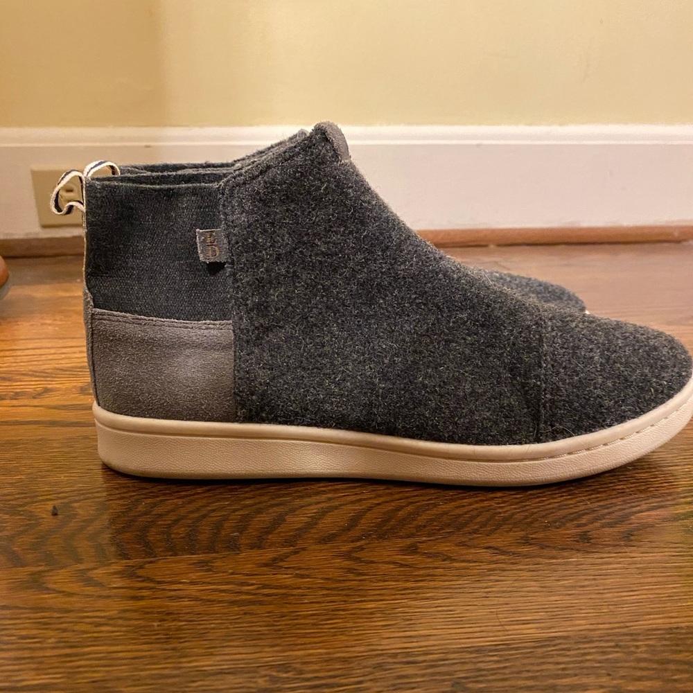 Ellen brand high top sneakers